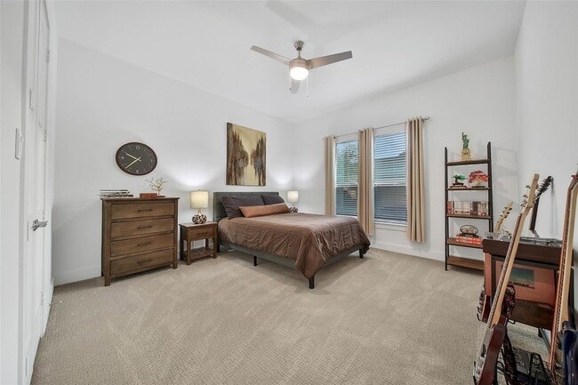 Building Photo - 1015 Oak Briar Ln