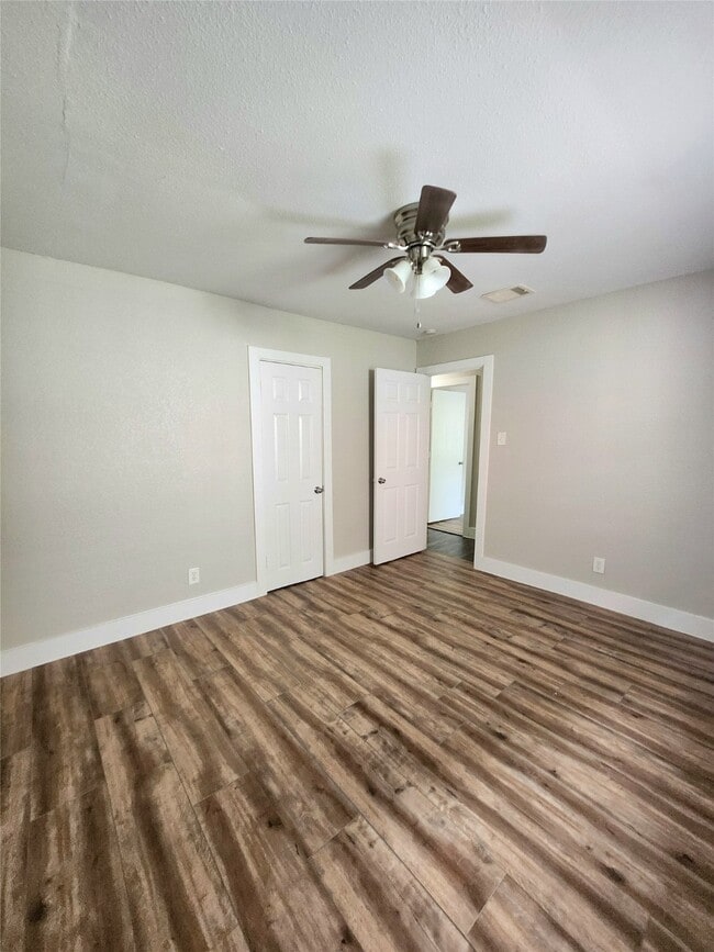 Building Photo - 9110 Kentshire Dr