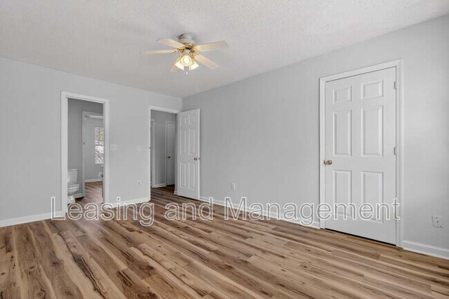 Building Photo - 6248 Lucille Dr