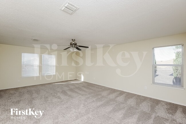 Building Photo - 3824 Bandera Ranch Rd