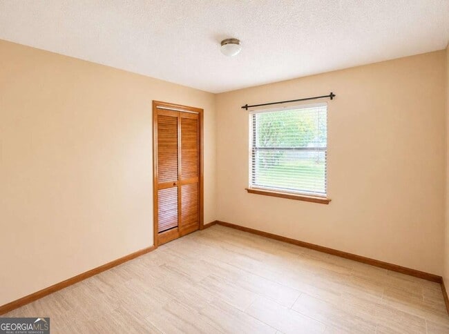 Building Photo - 603 Plantation Village Dr