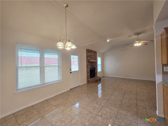 Building Photo - 5705 Mandalay Dr