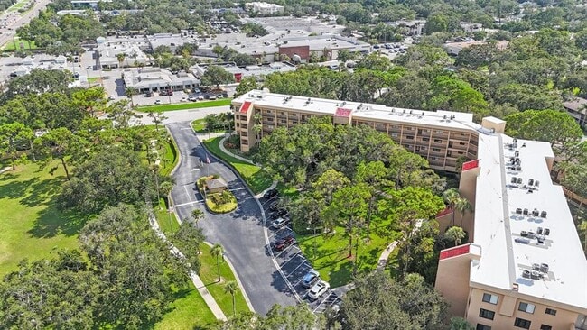Building Photo - 3078 Eastland Blvd