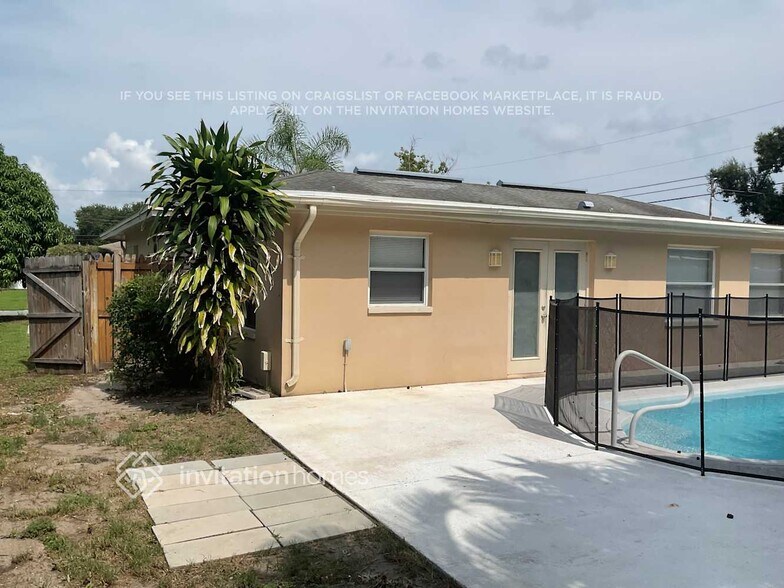 Building Photo - 8924 110th Ln N