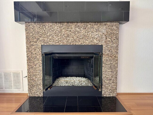 Building Photo - 11385 Affinity Ct