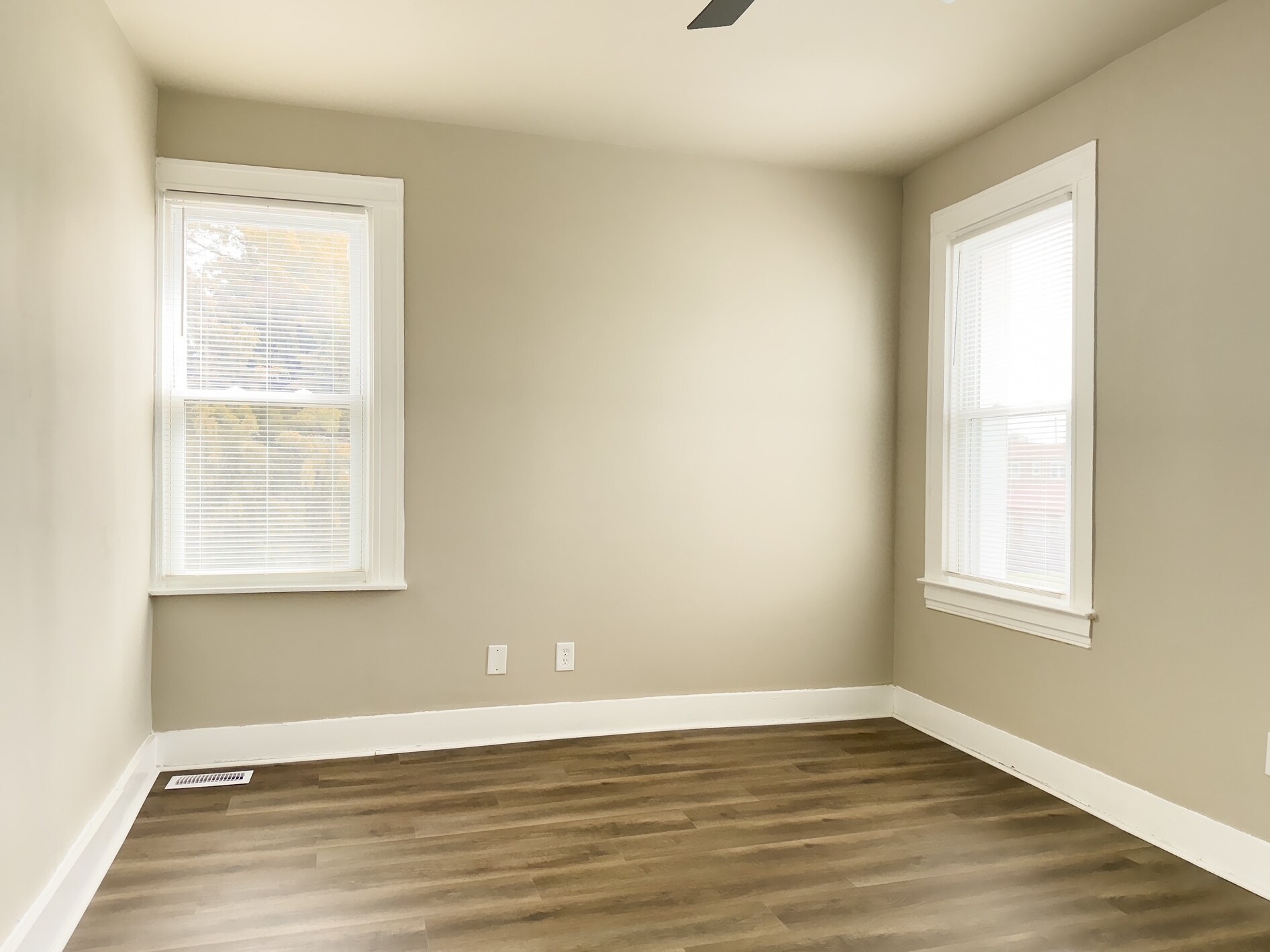 Building Photo - 123 Walnut Ave