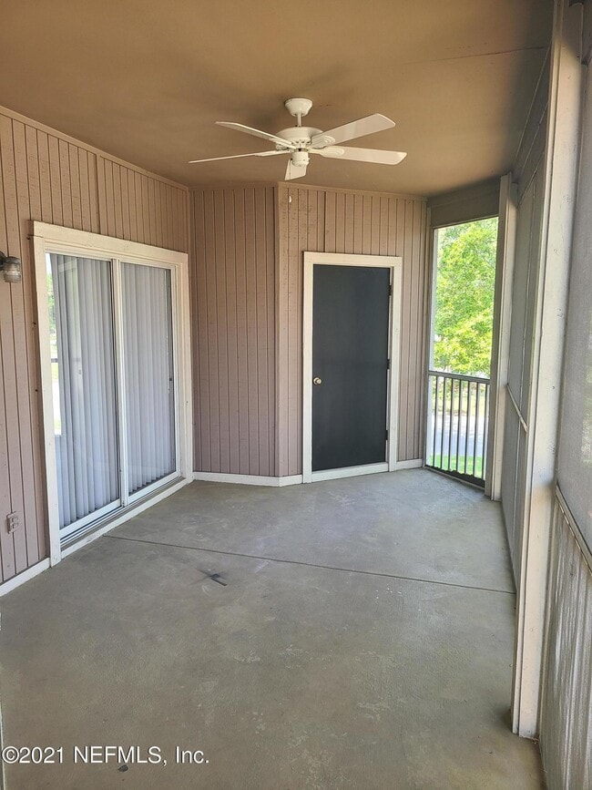 Building Photo - 10000 GATE Pky