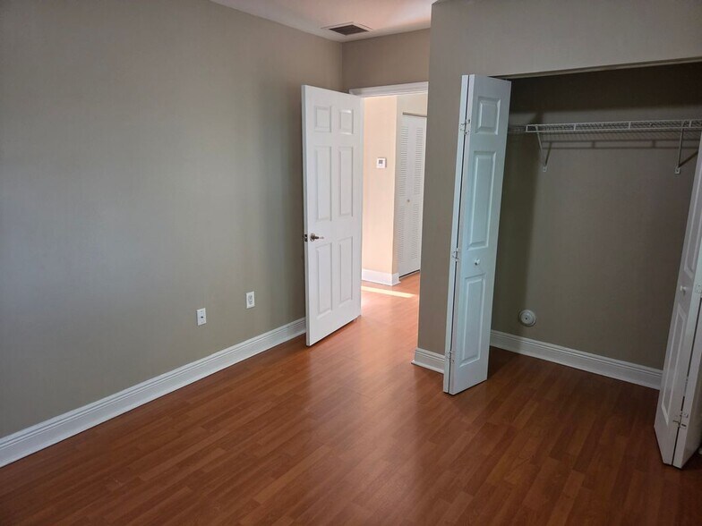 Building Photo - 5984 SW 8th St