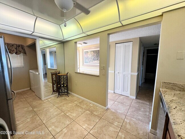 Building Photo - 200 S Banana River Blvd