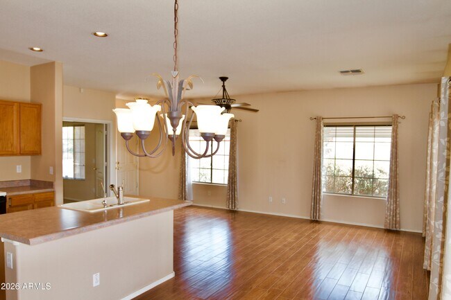 Building Photo - 6450 S Nash Way