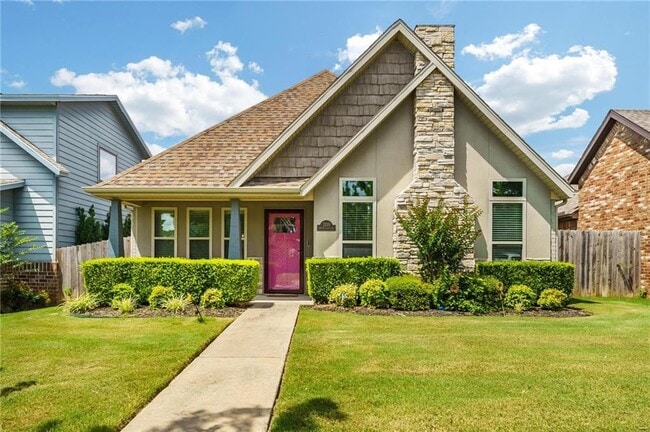 Building Photo - 3210 SW Hillstone Ave