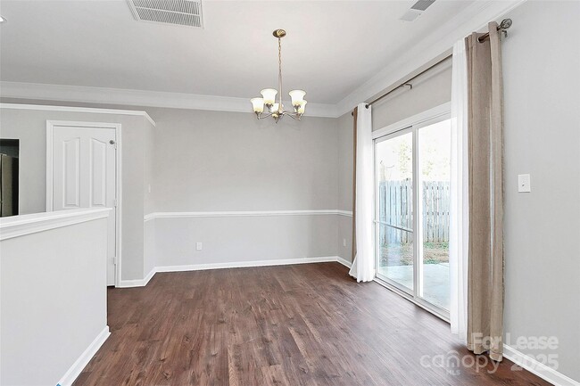 Building Photo - 3808 Herkimer Dr