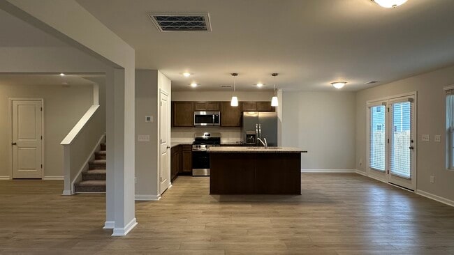 Building Photo - 730 Winged Seed Rd