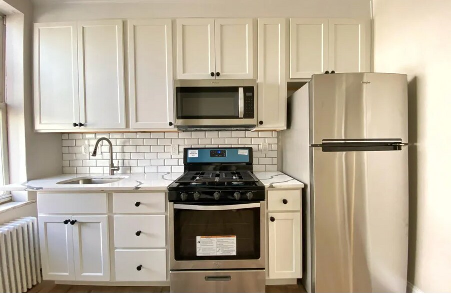 Building Photo - 2308 S 15th St