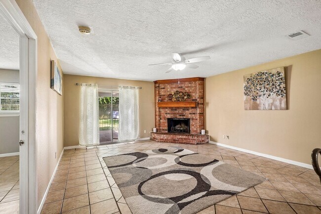 Building Photo - 4202 Townes Forest Rd