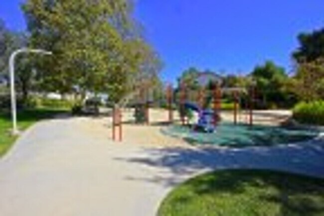 Building Photo - 31654 Corte Esparza