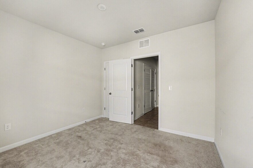 Building Photo - 1642 Laia Rd