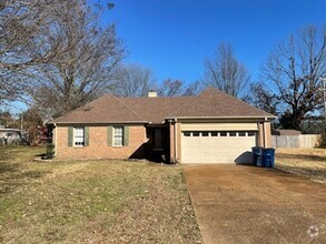 Building Photo - EASTOVER, HARDWOOD FLOORS, DESOTO CENTRAL ...