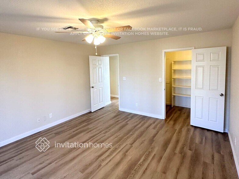 Building Photo - 1802 W Oraibi Dr