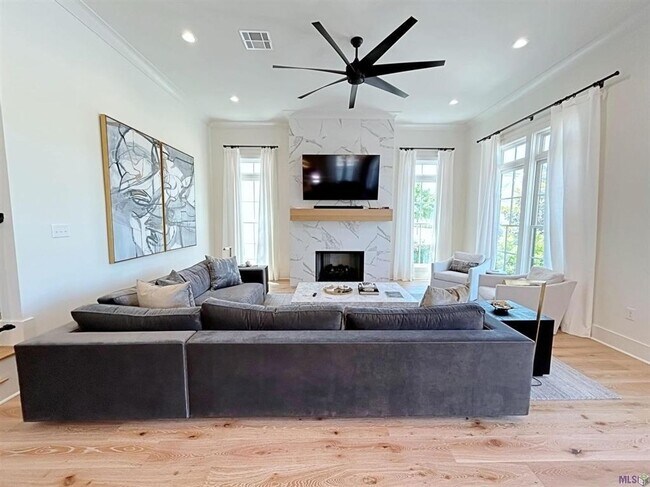 Building Photo - 4 Bedroom House in Pointe Marie- Furnished or unfurnished rental options available.