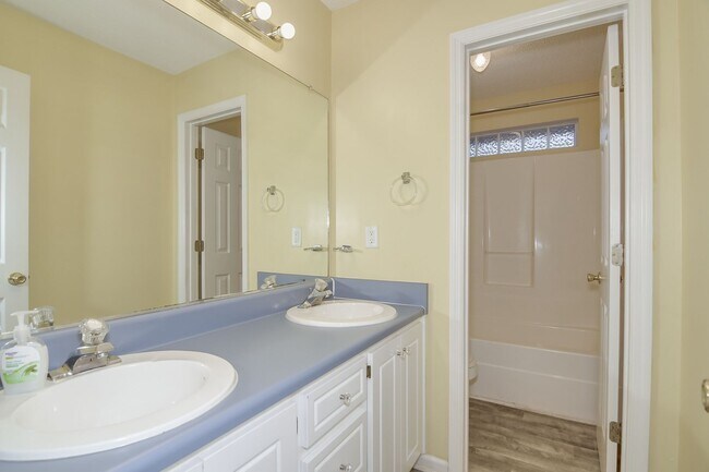 Building Photo - 3 Bedroom Ranch Grovetown