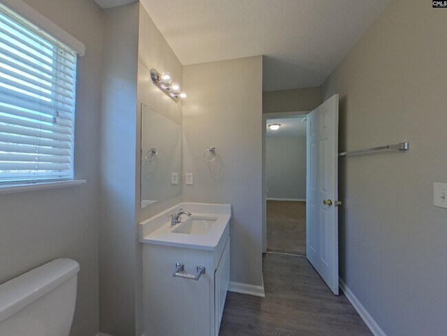 Building Photo - 134 Cottage Lake Way