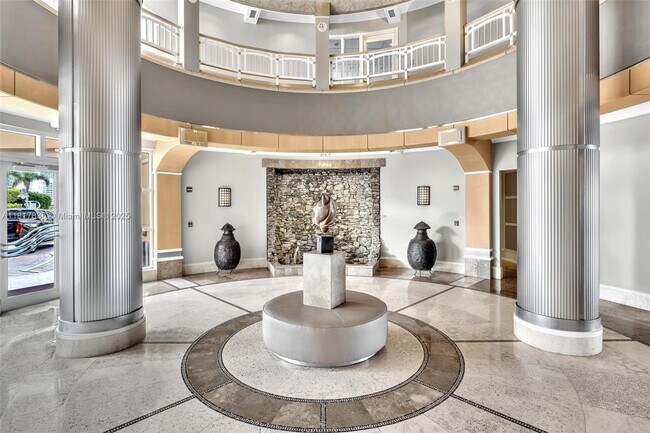 Building Photo - 848 Brickell Key Dr