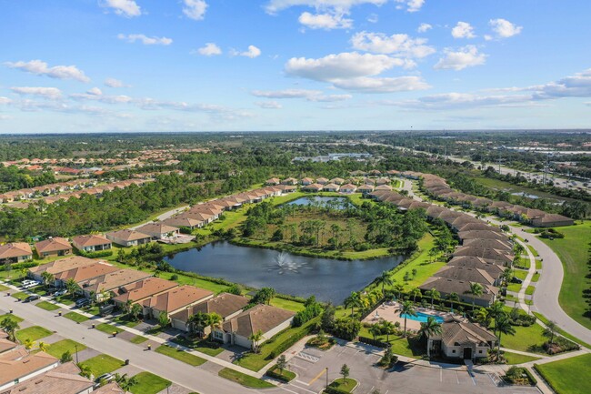 Building Photo - 4491 NW Oakleaf Ct