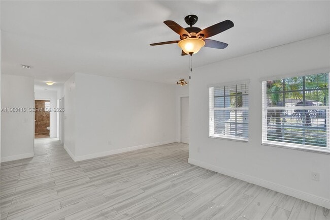 Building Photo - 5721 SW 11th St