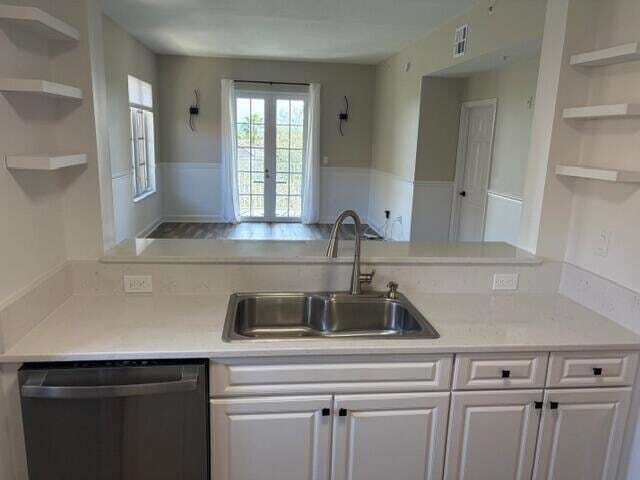 Building Photo - 1200 Town Center Dr