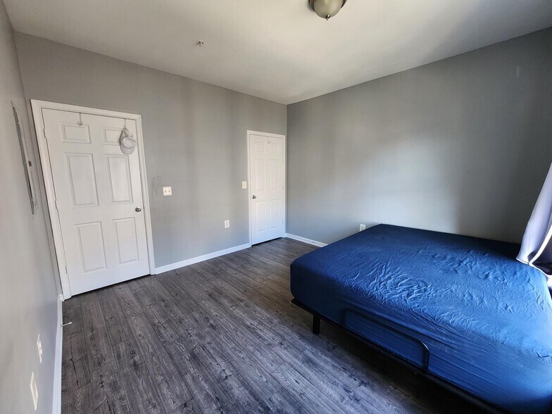 Building Photo - 11355 Aristotle Dr