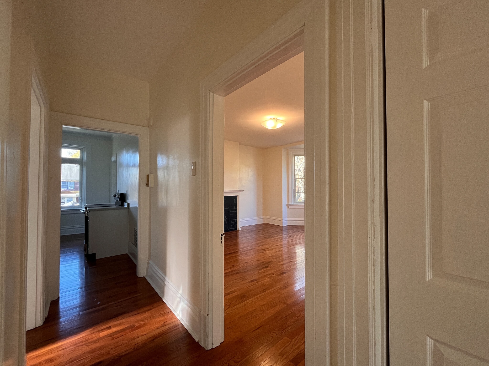 Building Photo - 926 Savannah Ave