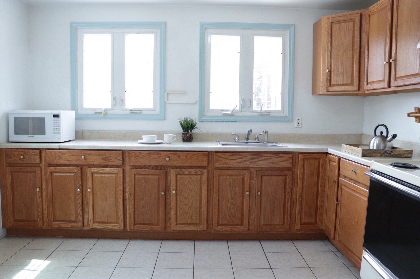 Building Photo - 5801 Douglas St