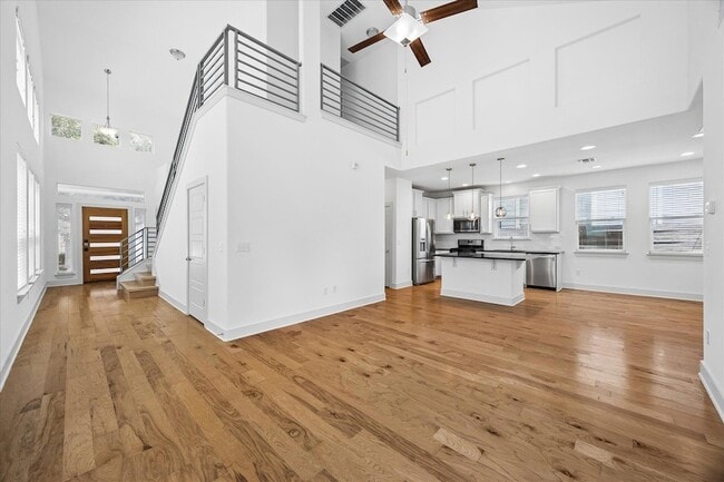 Building Photo - 7203 Bertram Ct