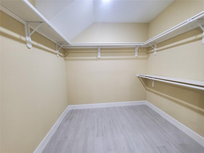 Building Photo - 1306 N 9th St