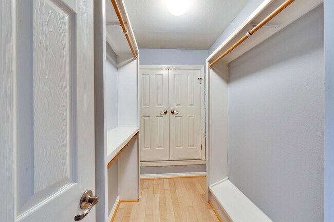 Building Photo - 11603 Ladera Vista Dr