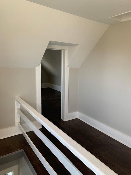 Building Photo - 390 8th Ave
