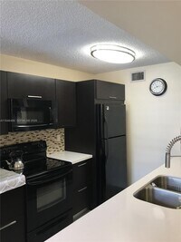 Building Photo - 4652 NW 97th Pl