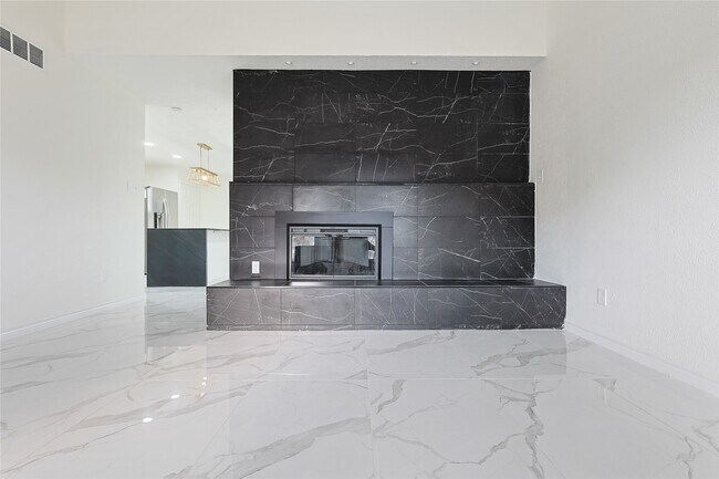 Building Photo - 6814 Loch Langham Dr