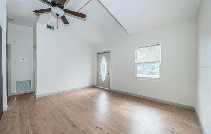 Building Photo - 6027 Illinois Ave