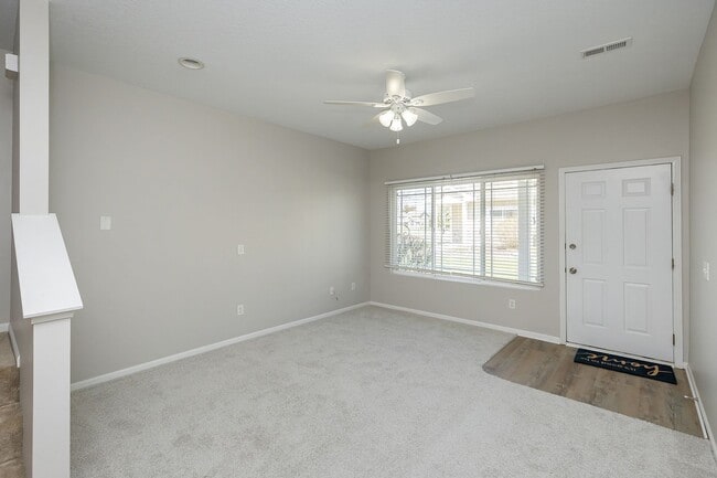 Building Photo - RENT SPECIAL!! 2 Bedroom, 3 Bathroom Townhome in Ankeny!