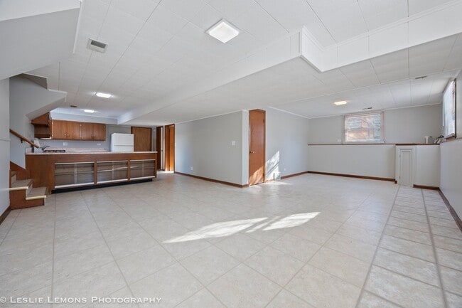 Building Photo - 1028 Douglas Ave