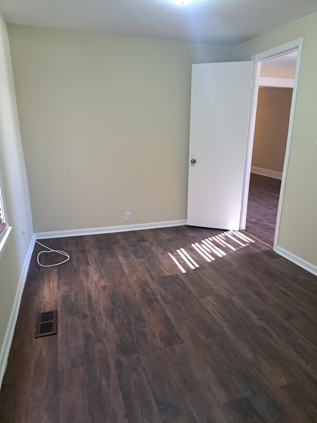 Building Photo - 4847 W Berenice Ave