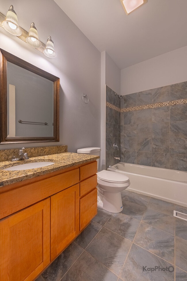 Building Photo - 3607 W 53rd St