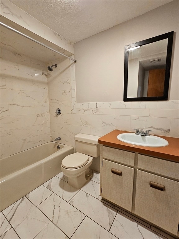 Building Photo - 49 Cottage St