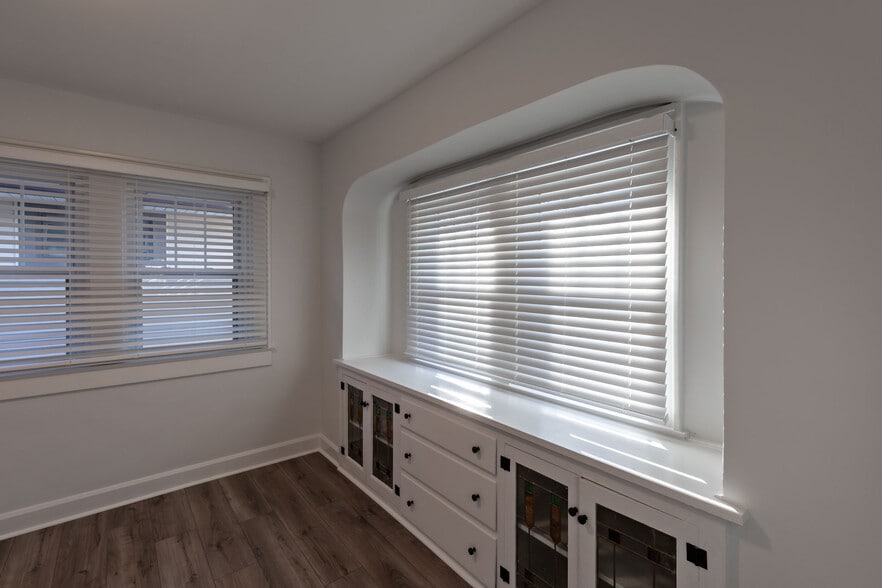 Dining Room - 2701 Barth Ave