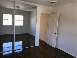 Building Photo - 13744 Burbank Blvd