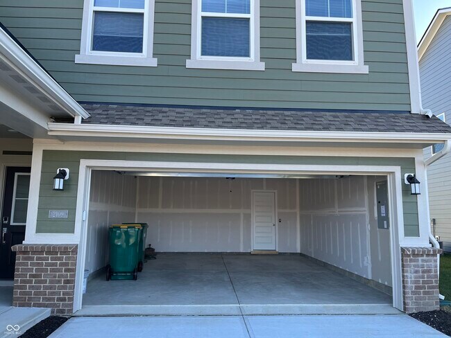 Building Photo - 2109 Egbert Rd