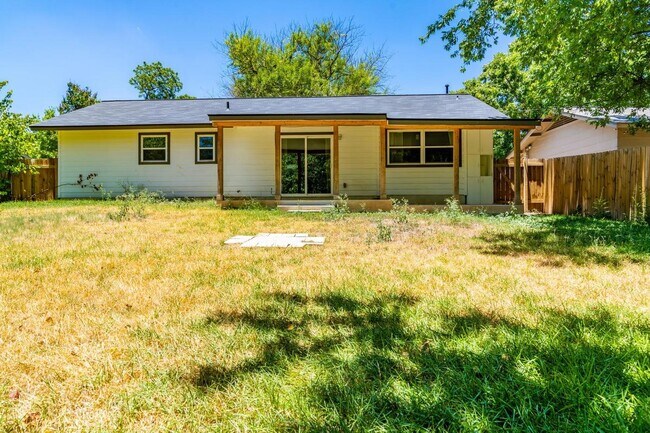 Building Photo - 8515 New Hampshire Dr