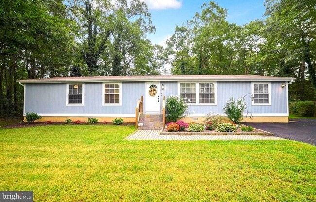 Primary Photo - 21635 Atalanta St